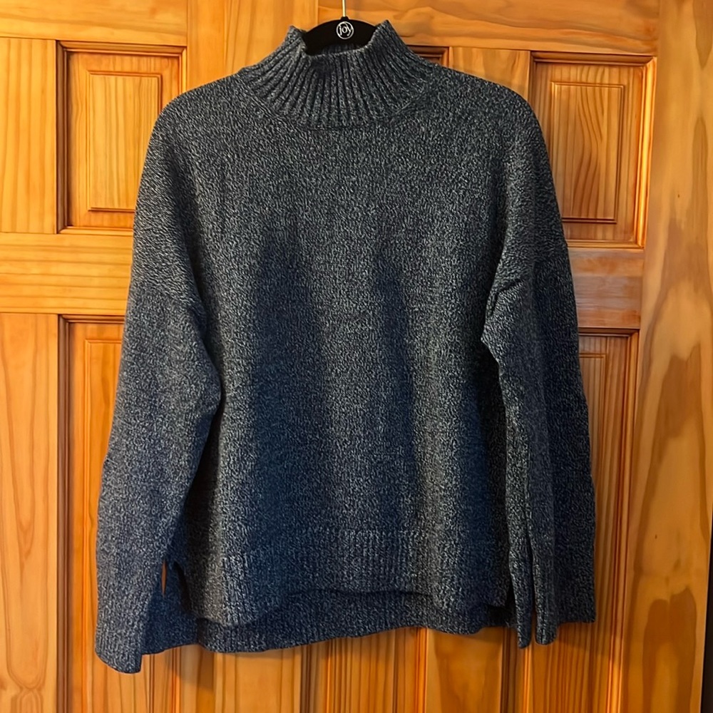 Everlane sweater